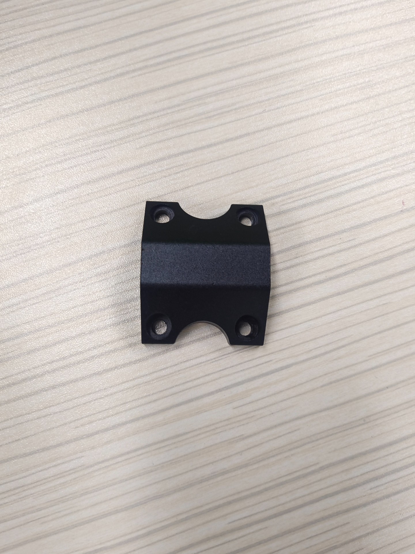 G3 Крышка для крепления перекладины